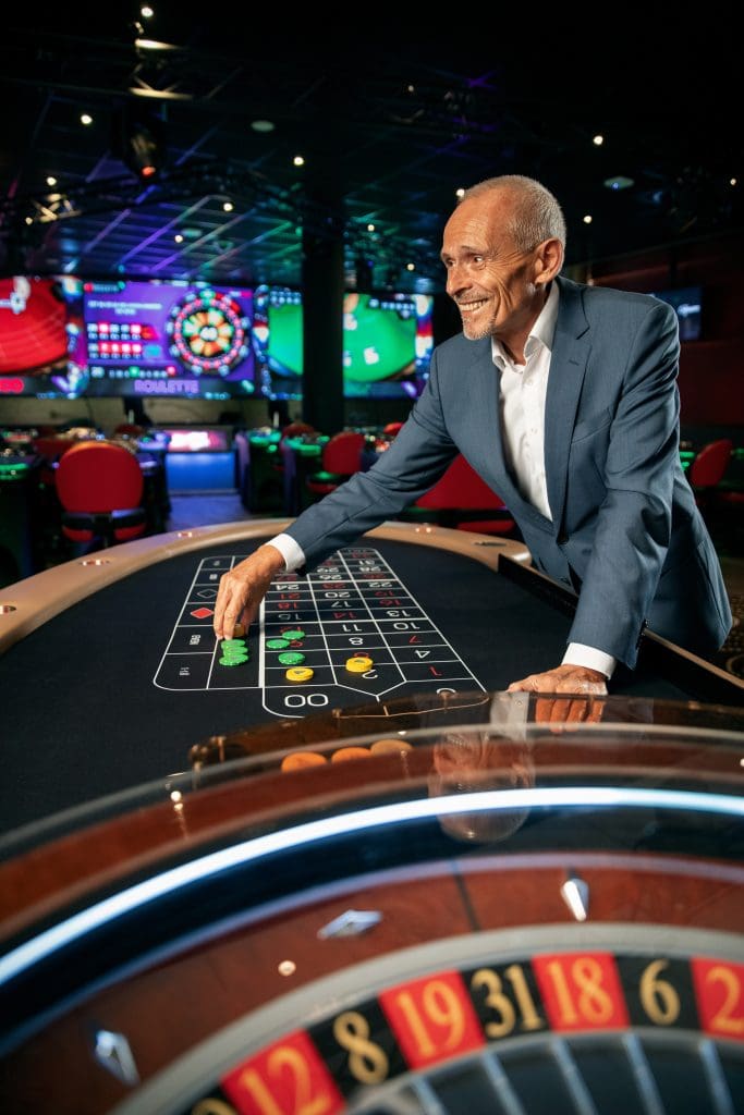 Holland Casino Scheveningen Noël Leise begon als croupier en voelt nog steeds de kick van het spel.